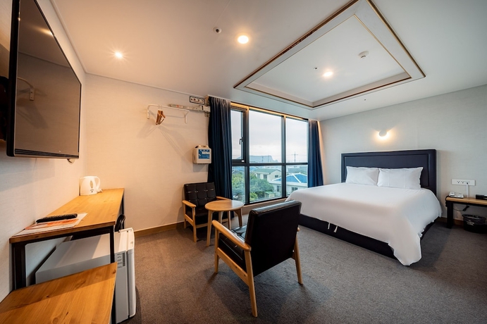 Imagen de la habitación del Hotel Seopjikoji Sunrise. Foto 2