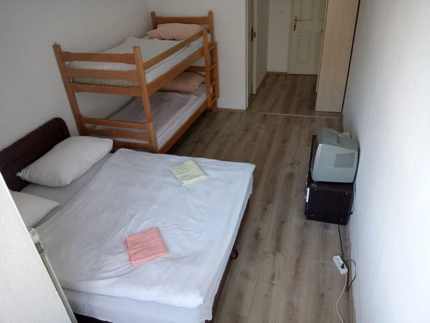 Imagen de la habitación del Hotel Seos. Foto 12