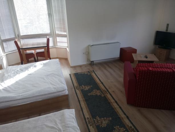 Imagen de la habitación del Hotel Seos. Foto 19