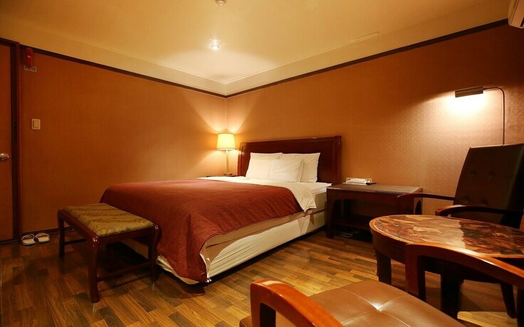 Imagen de la habitación del Hotel Seosan Jamjari. Foto 26