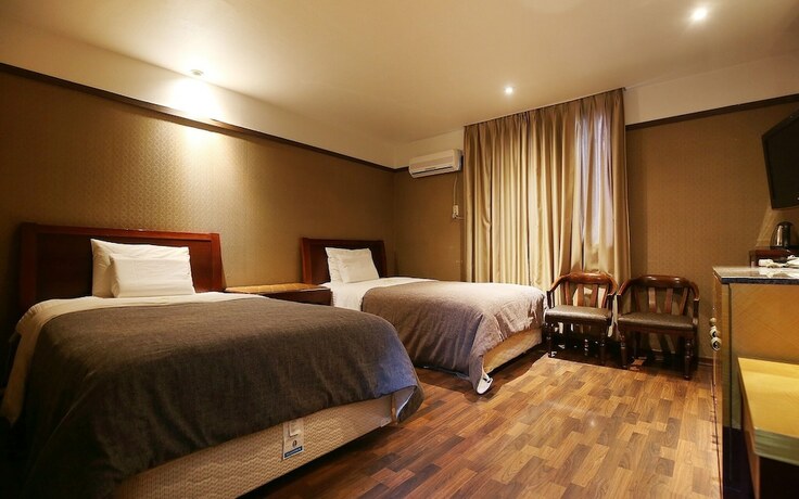Imagen de la habitación del Hotel Seosan Jamjari. Foto 27