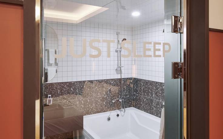 Imagen de la habitación del Hotel Seosan Lake Park Just Sleep. Foto 8