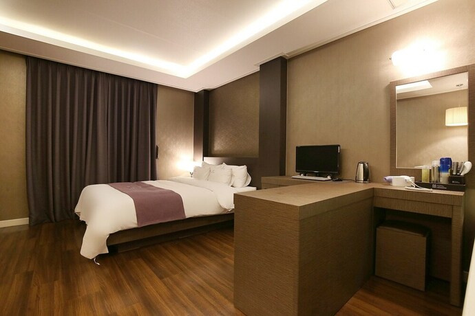 Imagen de la habitación del Hotel Seosan Modern. Foto 14