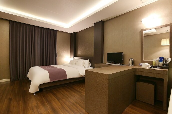 Imagen de la habitación del Hotel Seosan Modern. Foto 20