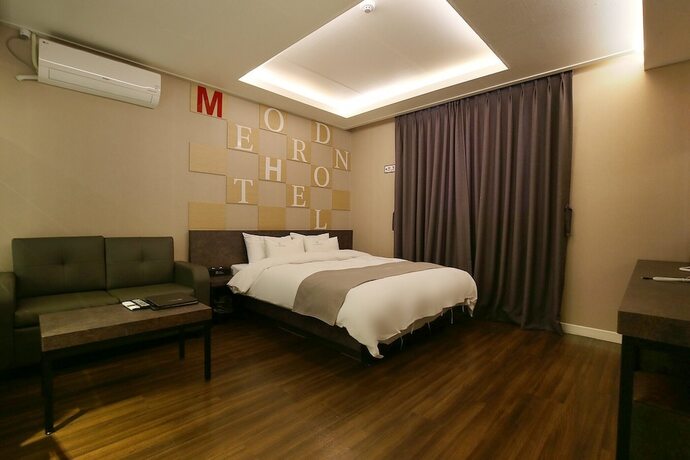 Imagen de la habitación del Hotel Seosan Modern. Foto 32
