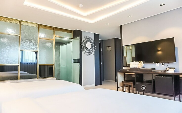 Imagen de la habitación del Hotel Seosan Zaza. Foto 13