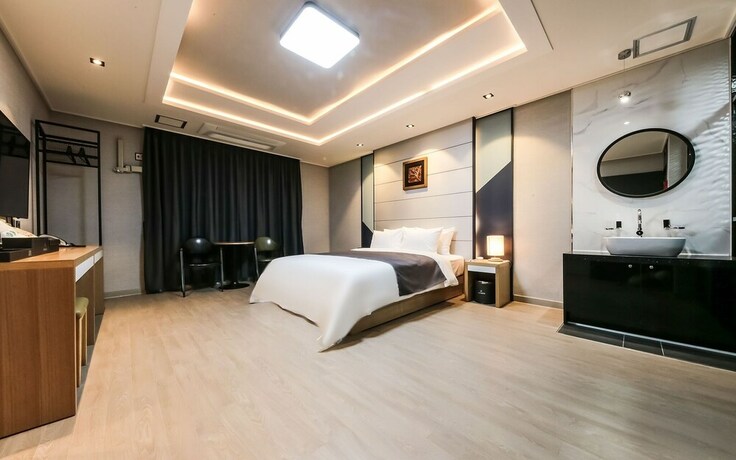 Imagen de la habitación del Hotel Seosan Zaza. Foto 16