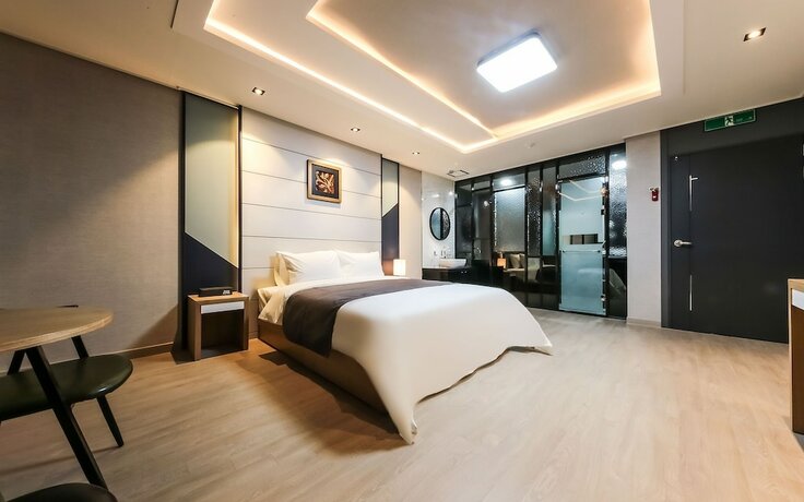 Imagen de la habitación del Hotel Seosan Zaza. Foto 19