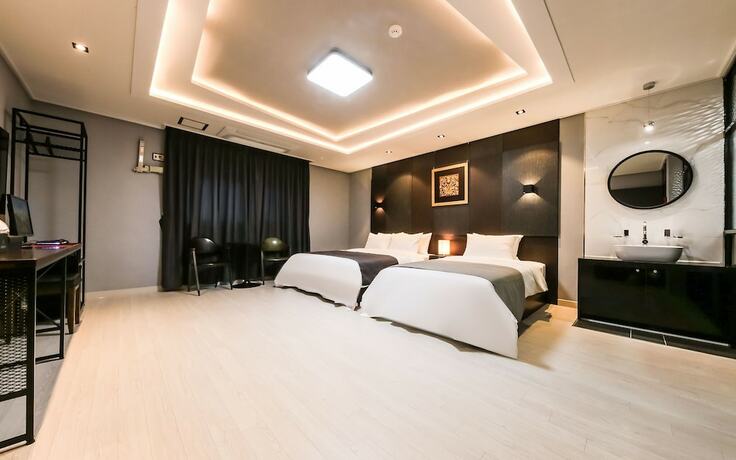 Imagen de la habitación del Hotel Seosan Zaza. Foto 22