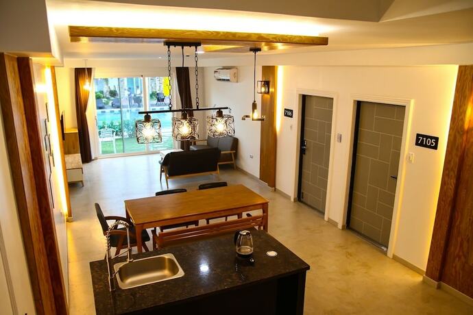 Imagen del bar/restaurante del Hotel Seoul, Clark Freeport Zone. Foto 18