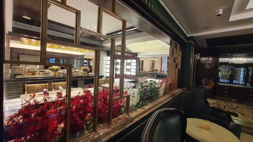 Imagen de los interiores del Hotel Sepal. Foto 16