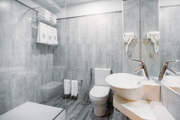 Imagen de la habitación del Hotel Sephia. Foto 7