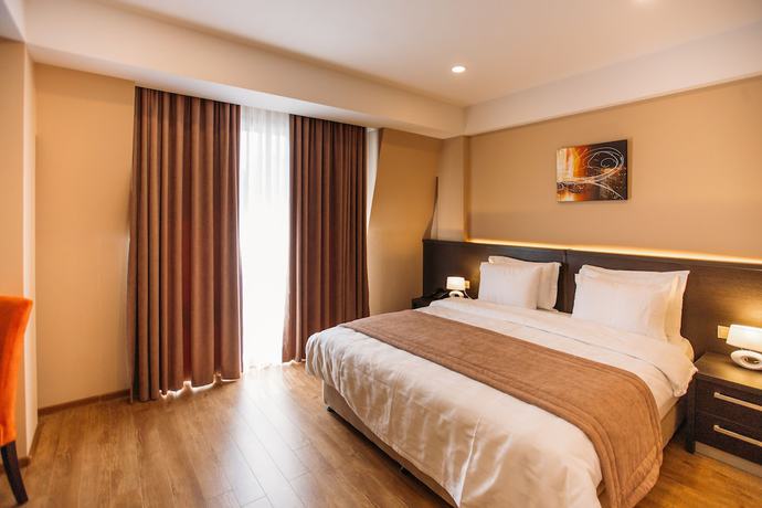 Imagen de la habitación del Hotel Sephia. Foto 13