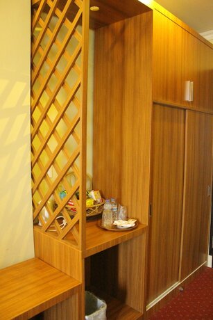Imagen general del Hotel Sepinggan. Foto 7