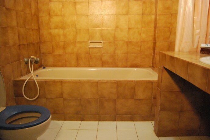 Imagen general del Hotel Sepinggan. Foto 11