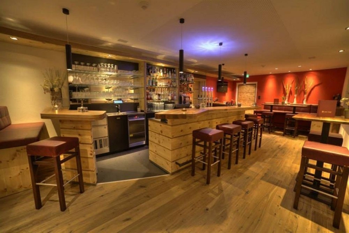 Imagen del bar/restaurante del Hotel Seppl. Foto 2