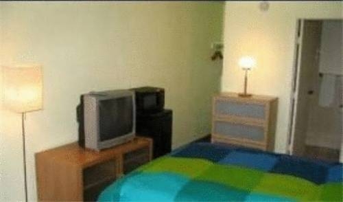 Imagen de la habitación del Hotel Sequoia Inn. Foto 3