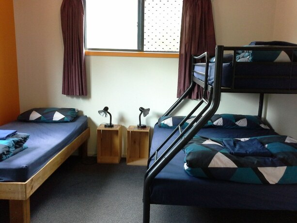 Imagen general del Hotel Sequoia Lodge Backpackers. Foto 8
