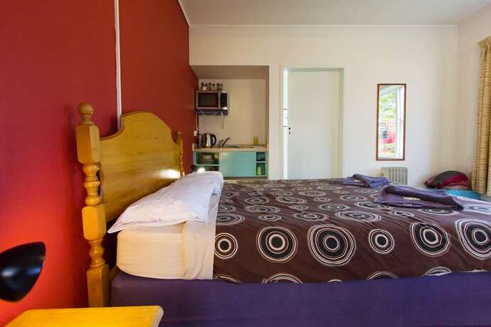 Imagen de la habitación del Hotel Sequoia Lodge Backpackers. Foto 11