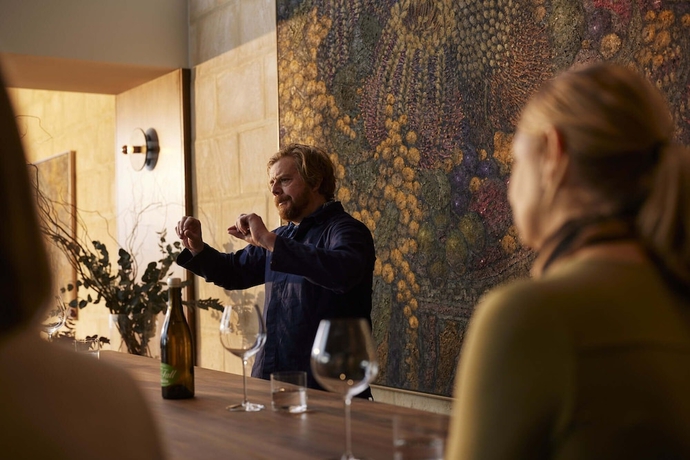 Imagen del bar/restaurante del Hotel Sequoia Lodge. Foto 6