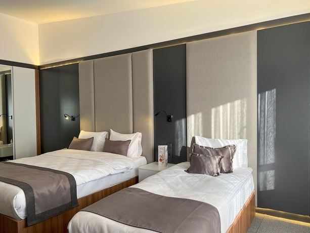 Imagen de la habitación del Hotel Sera Lake Center. Foto 5