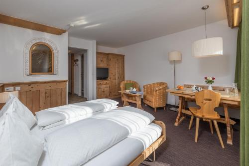 Imagen de la habitación del Hotel Seraina. Foto 6