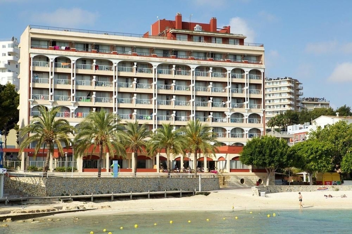Imagen general del Hotel Seramar Comodoro Playa. Foto 1