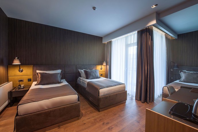 Imagen de la habitación del Hotel Seraphine Plaza. Foto 5