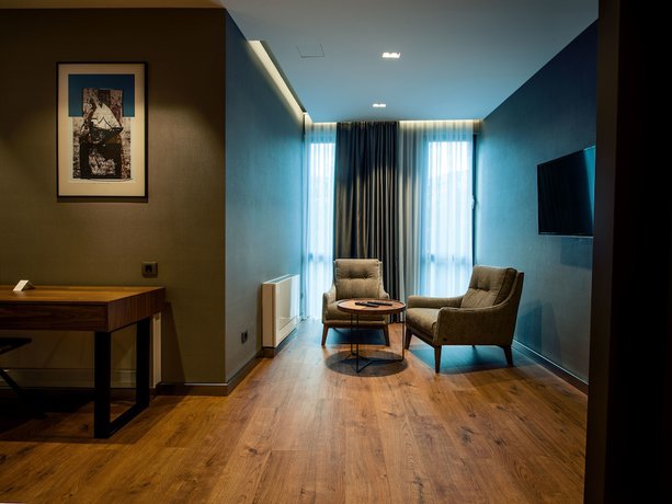 Imagen de la habitación del Hotel Seraphine Plaza. Foto 8