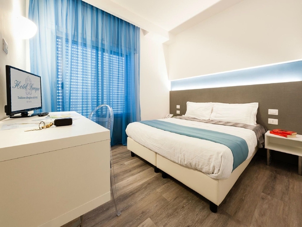 Imagen de la habitación del Hotel Serapo. Foto 6