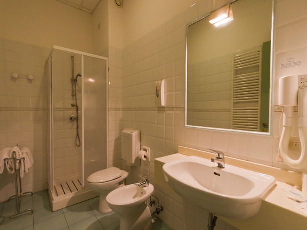 Imagen de la habitación del Hotel Serapo. Foto 10