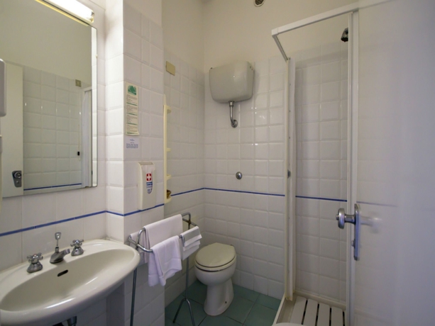 Imagen de la habitación del Hotel Serapo. Foto 11