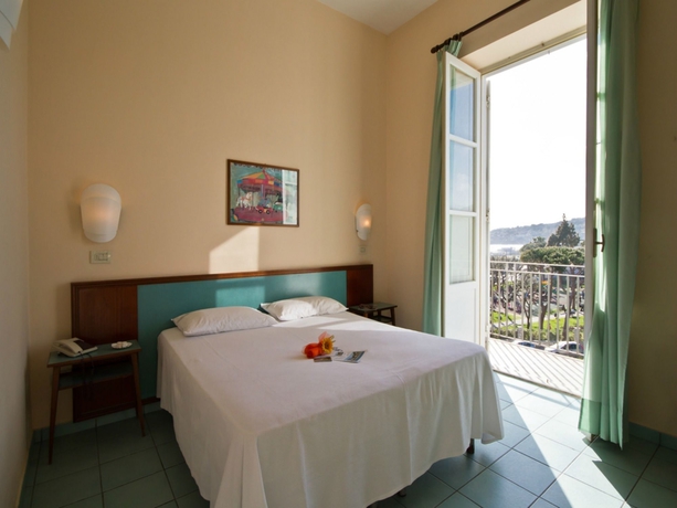 Imagen de la habitación del Hotel Serapo. Foto 14