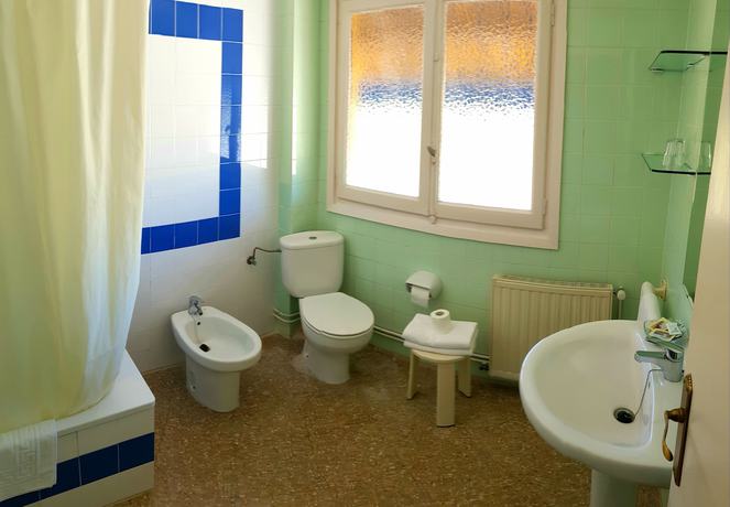 Imagen de la habitación del Hotel Serawa Moraira. Foto 14