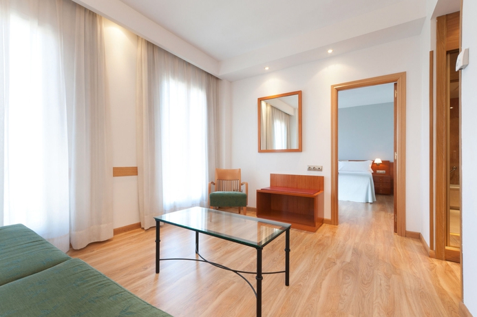 Imagen de la habitación del Hotel Sercotel Alcalá 611. Foto 3