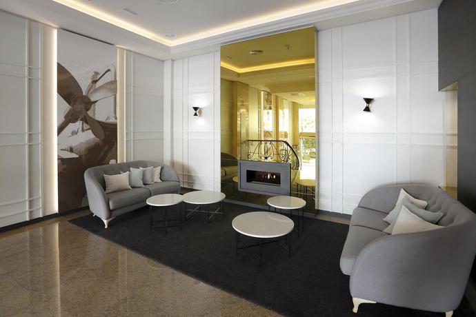 Imagen de los interiores del Hotel Sercotel Alfonso Xiii. Foto 9