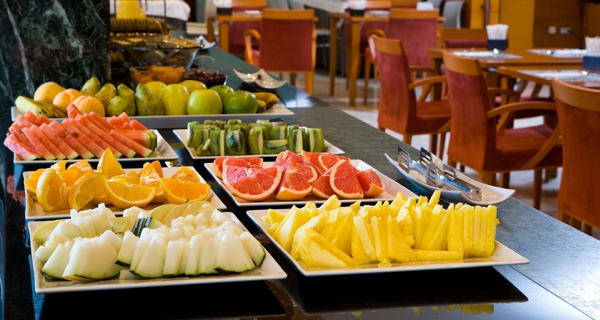 Imagen del bar/restaurante del Hotel Sercotel Amistad Murcia. Foto 7