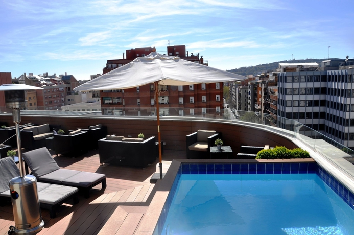 Imagen de la piscina del Hotel Sercotel Amister Art. Foto 8