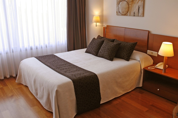 Imagen de la habitación del Hotel Sercotel Arrahona. Foto 5