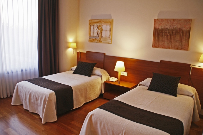 Imagen de la habitación del Hotel Sercotel Arrahona. Foto 7