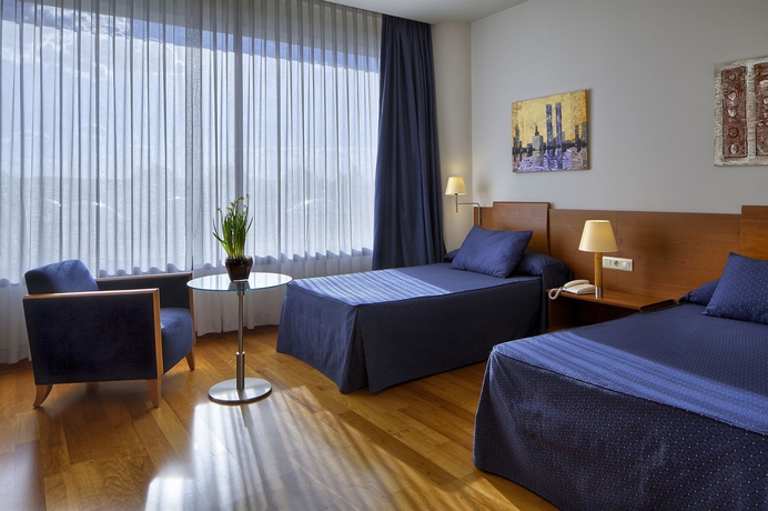 Imagen de la habitación del Hotel Sercotel Arrahona. Foto 10