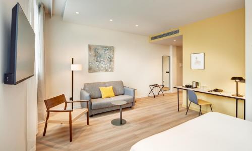 Imagen de la habitación del Hotel Sercotel Barcelona El Prat. Foto 7