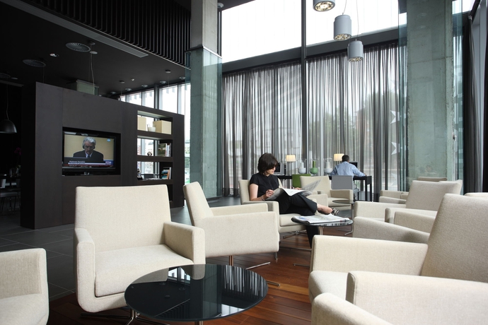 Imagen de los interiores del Hotel Sercotel Boulevard Vitoria. Foto 10