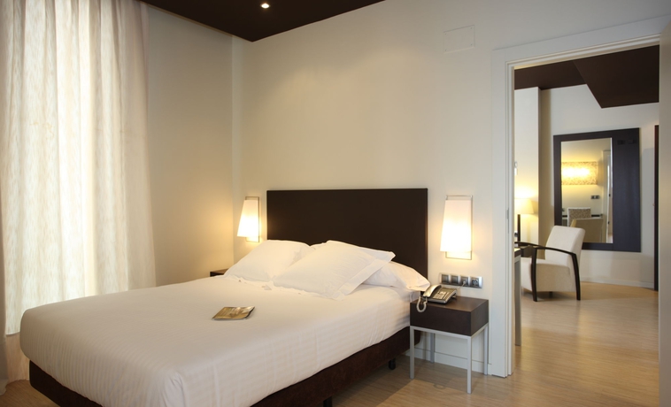 Imagen de la habitación del Hotel Sercotel Boulevard Vitoria. Foto 7