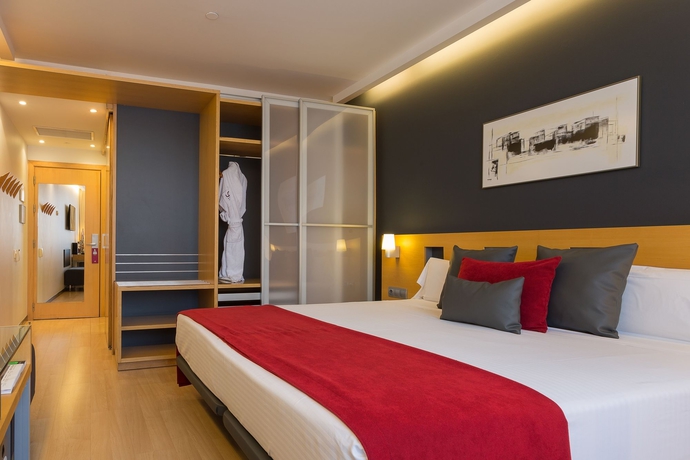 Imagen de la habitación del Hotel Sercotel Caspe. Foto 5