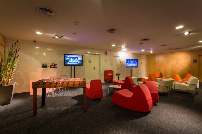 Imagen de los interiores del Hotel Sercotel Caspe. Foto 16