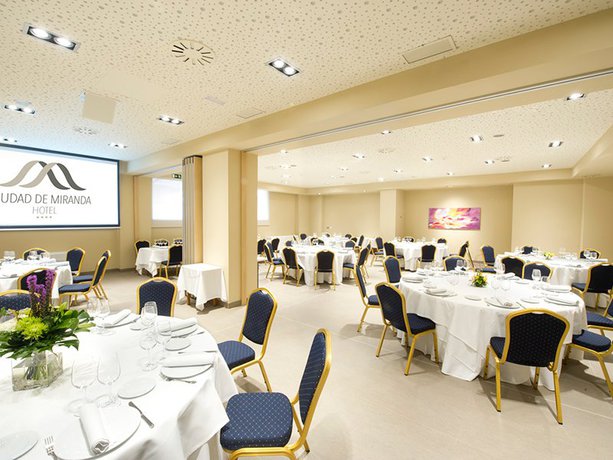 Imagen de los interiores del Hotel Sercotel Ciudad De Miranda. Foto 8