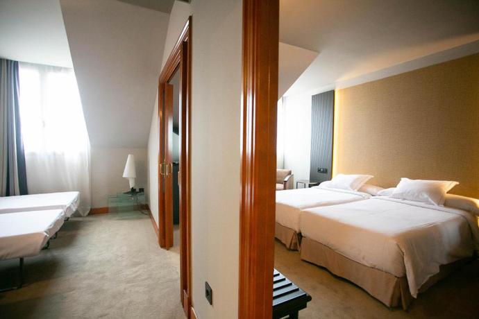 Imagen de la habitación del Hotel Sercotel Ciudad de Oviedo. Foto 4