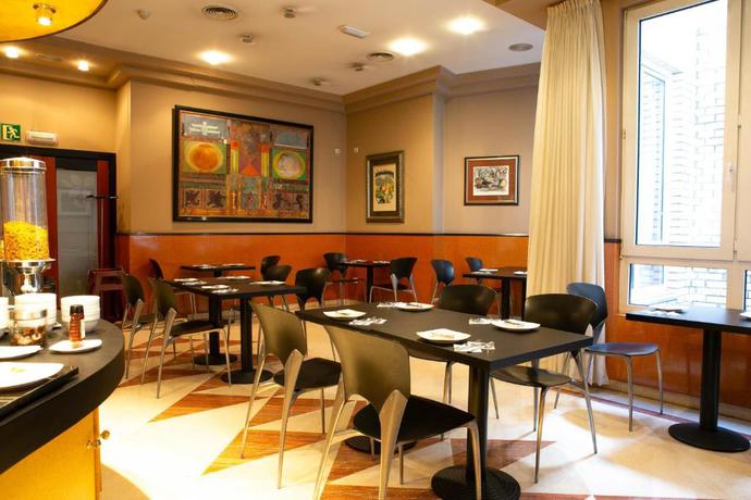 Imagen del bar/restaurante del Hotel Sercotel Ciudad de Oviedo. Foto 1