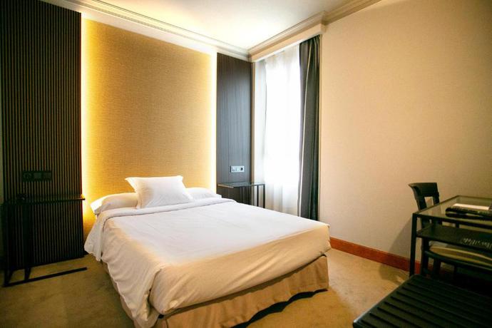 Imagen de la habitación del Hotel Sercotel Ciudad de Oviedo. Foto 9